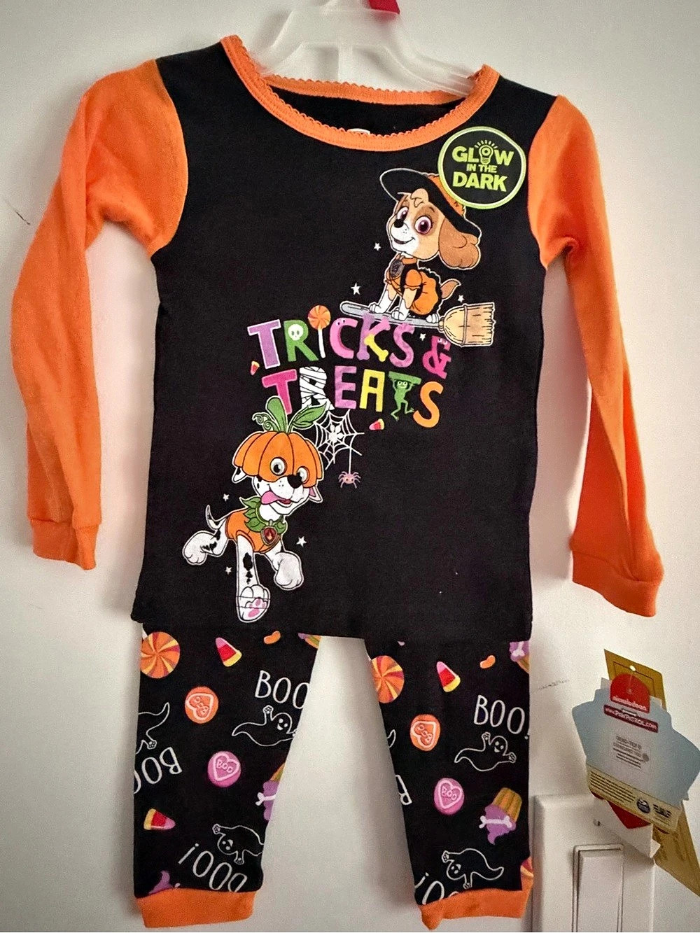 Nickelodeon Paw Patrol Tricks & Treats Halloween Glow-in-the-Dark Pajama Set 2T